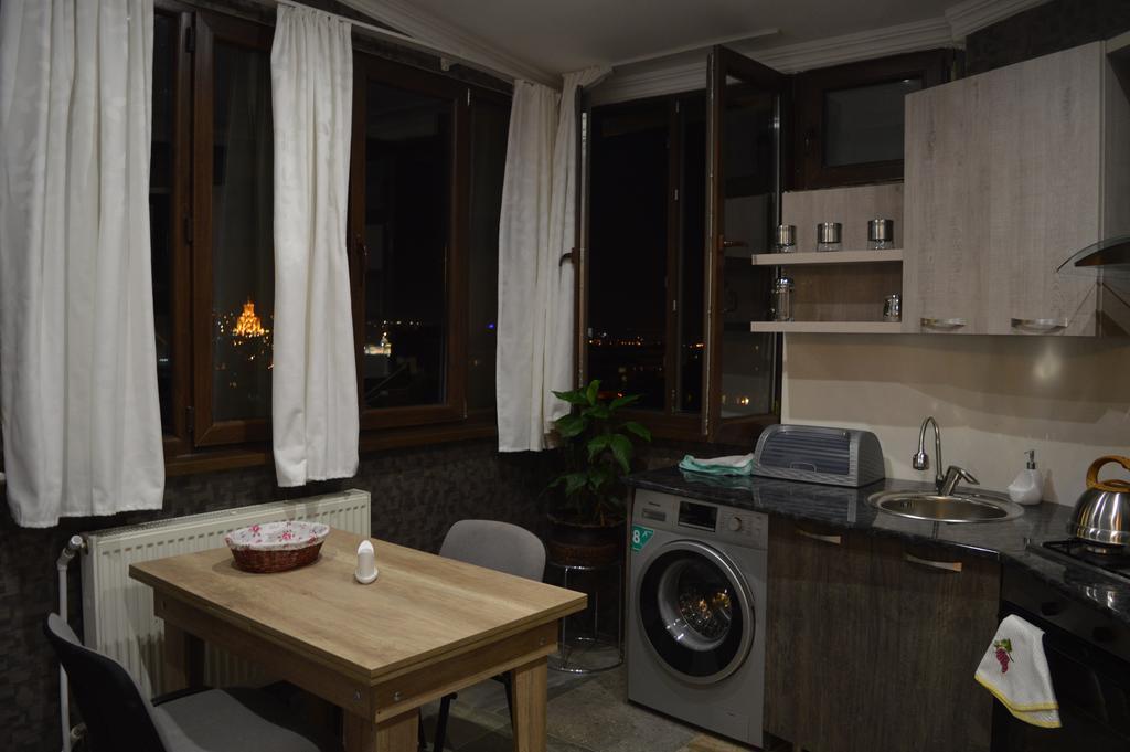 Terasa Mtacminda Apartman Tbiliszi Kültér fotó