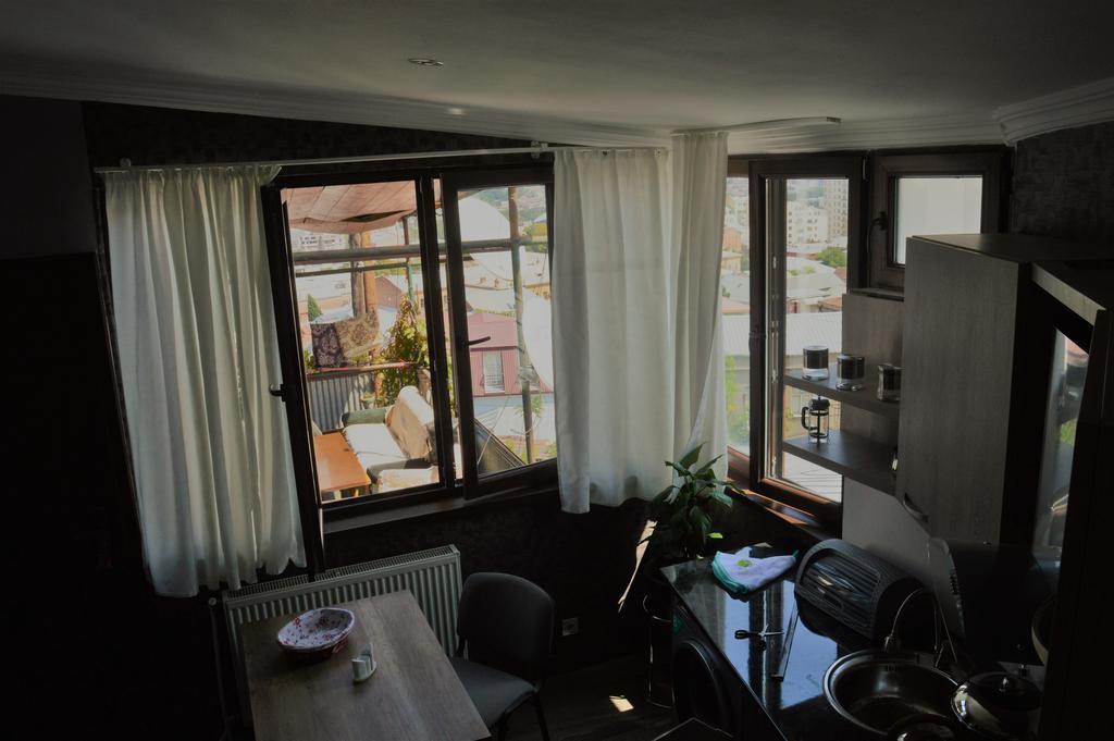 Terasa Mtacminda Apartman Tbiliszi Kültér fotó